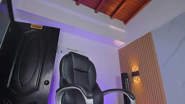 Snapshot of austin_rouse chatting on March 18, 7:28 pm austin rouse online show from March 18, 7:28 pm