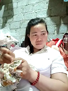 Snapshot of jienrrr chatting on September 23, 1:47 pm jienrrr online show from September 23, 1:47 pm