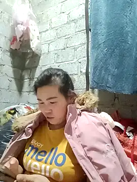 Snapshot of jienrrr chatting on November 3, 1:34 pm jienrrr online show from November 3, 1:34 pm