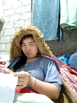 Snapshot of jienrrr chatting on November 6, 3:07 am jienrrr online show from November 6, 3:07 am