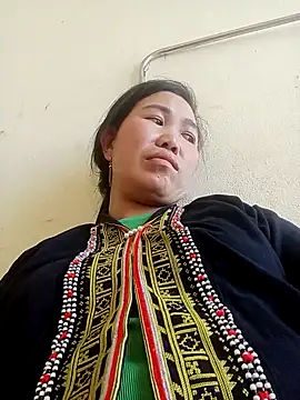 Snapshot of jienrrr chatting on November 7, 6:24 am jienrrr online show from November 7, 6:24 am