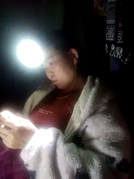 Snapshot of jienrrr chatting on November 15, 12:30 am jienrrr online show from November 15, 12:30 am