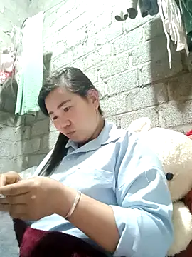 Snapshot of jienrrr chatting on November 18, 1:33 am jienrrr online show from November 18, 1:33 am