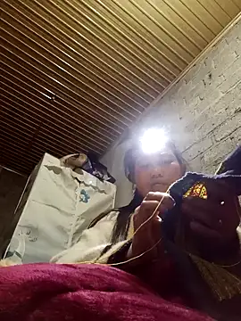 Snapshot of jienrrr chatting on December 20, 1:07 pm jienrrr online show from December 20, 1:07 pm