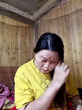 Snapshot of yoowwmr chatting on November 4, 3:33 pm yoowwmr online show from November 4, 3:33 pm