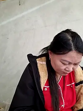 Snapshot of yoowwmr chatting on December 1, 2:49 am yoowwmr online show from December 1, 2:49 am