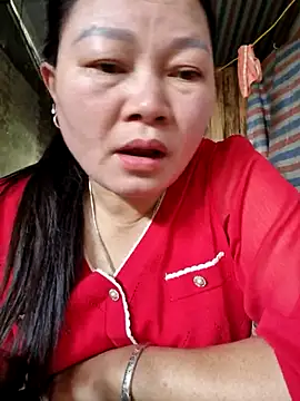 Snapshot of yoowwmr chatting on December 2, 3:01 am yoowwmr online show from December 2, 3:01 am