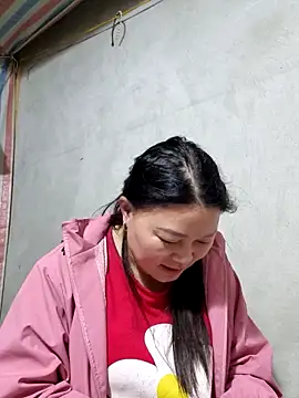 Snapshot of yoowwmr chatting on December 5, 2:03 pm yoowwmr online show from December 5, 2:03 pm