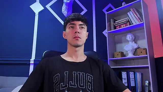 etham wolf  online show from October 1, 1:06 pm