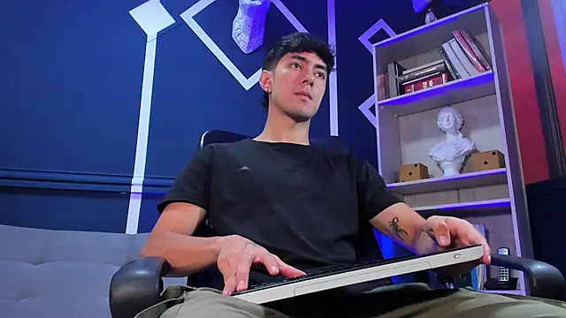 etham wolf  online show from October 3, 12:13 pm