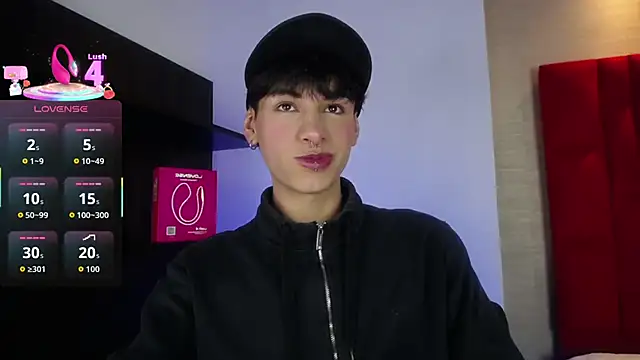 Snapshot of Ezra_Storm chatting on September 19, 4:58 am Ezra Storm online show from September 19, 4:58 am