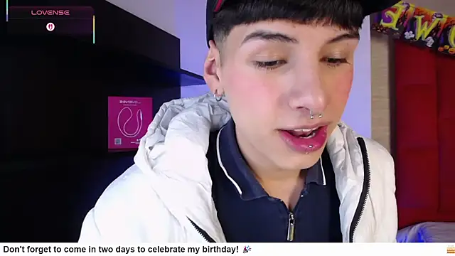 Snapshot of Ezra_Storm chatting on October 9, 4:43 am Ezra Storm online show from October 9, 4:43 am