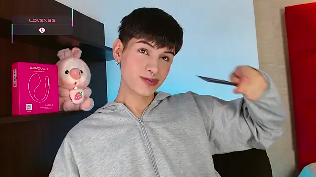 Snapshot of Ezra_Storm chatting on November 11, 4:56 am Ezra Storm online show from November 11, 4:56 am