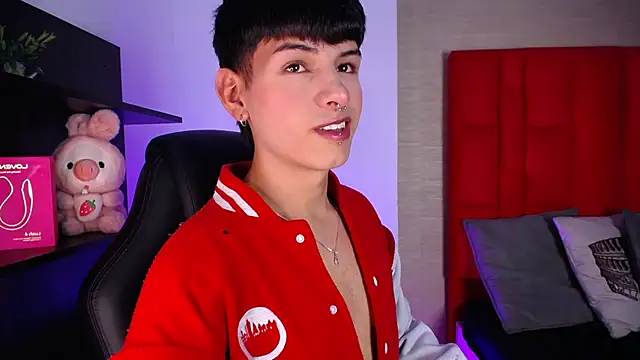 Ezra Storm online show from February 2, 4:11 am