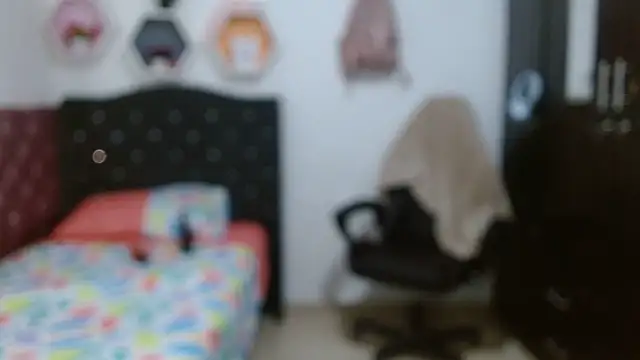 Snapshot of cristydirtyhot chatting on March 13, 12:17 am cristydirtyhot online show from March 13, 12:17 am