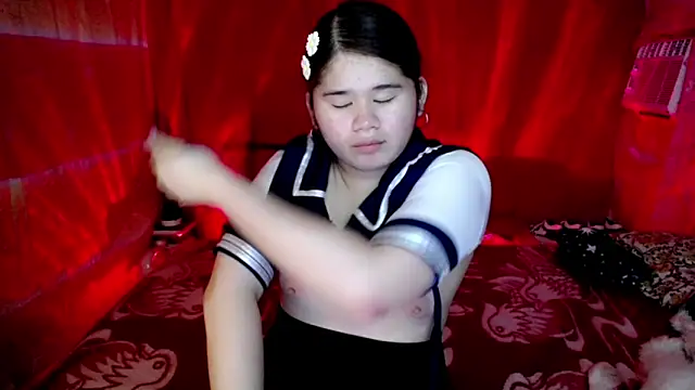 Snapshot of skinnygirl_69 chatting on February 17, 4:46 pm skinnygirl 69 online show from February 17, 4:46 pm