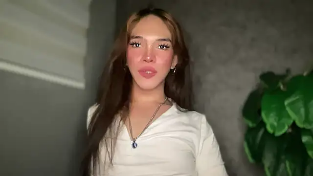 Snapshot of Misselliefayexxx chatting on January 13, 8:03 pm Misselliefayexxx online show from January 13, 8:03 pm