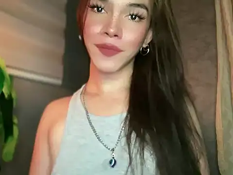 Snapshot of Misselliefayexxx chatting on February 2, 9:41 am Misselliefayexxx online show from February 2, 9:41 am