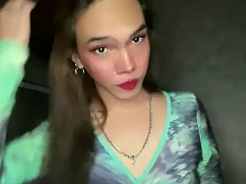 Snapshot of Misselliefayexxx chatting on February 15, 5:48 am Misselliefayexxx online show from February 15, 5:48 am