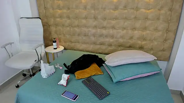 MiiaSmith   online show from September 8, 8:08 pm