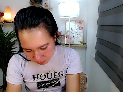 kimbratx online show from November 10, 10:20 pm