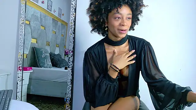AliyahBrowns online show from May 7, 8:14 pm