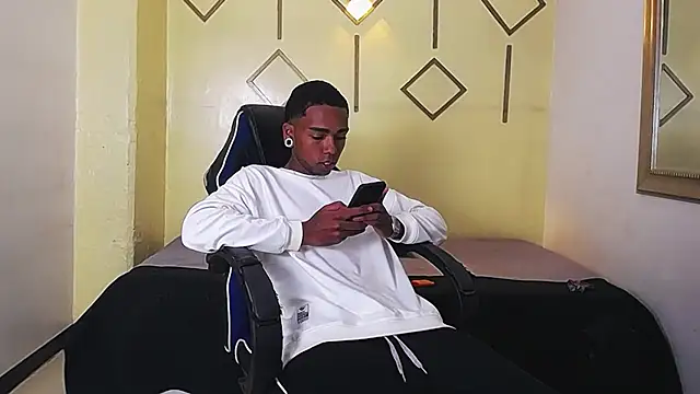 CollemanStone online show from November 29, 4:48 am