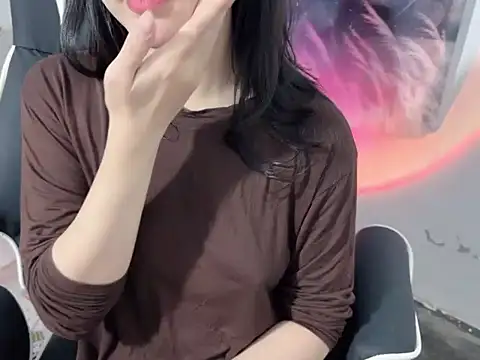 Snapshot of Bino119 chatting on November 17, 1:06 pm Bino119 online show from November 17, 1:06 pm