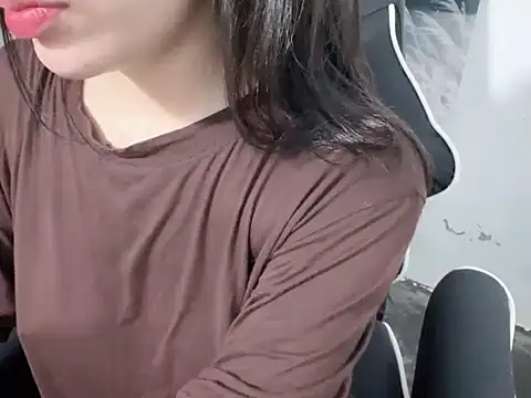 Snapshot of Bino119 chatting on November 18, 4:50 am Bino119 online show from November 18, 4:50 am