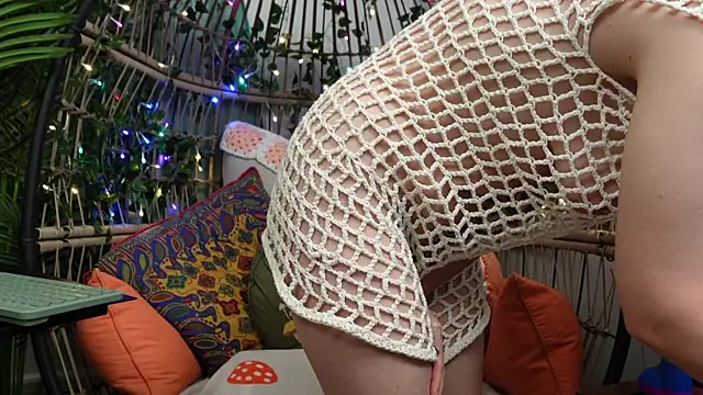 Snapshot of bendingofwillow chatting on October 10, 11:53 am bendingofwillow online show from October 10, 11:53 am