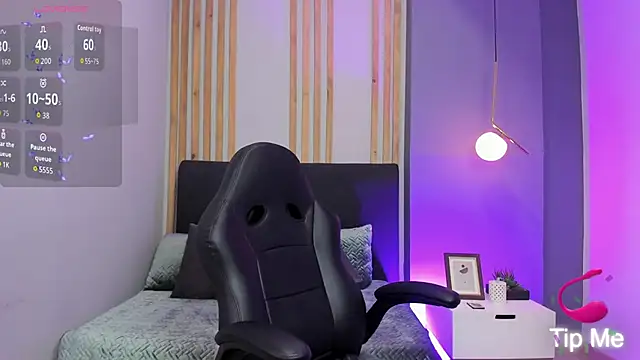 ivy collins  online show from October 5, 9:02 pm