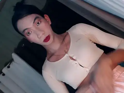 xyourdreamtrans online show from November 27, 3:52 am