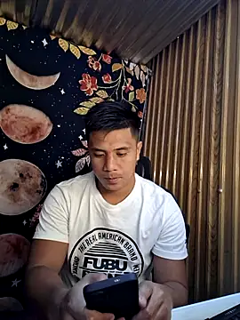 Snapshot of mr_dave chatting on December 18, 1:28 pm mr dave online show from December 18, 1:28 pm