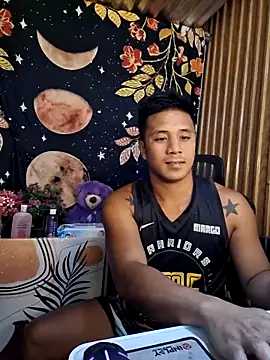 Snapshot of mr_dave chatting on December 20, 7:10 pm mr dave online show from December 20, 7:10 pm