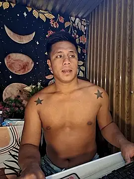 Snapshot of mr_dave chatting on January 17, 1:43 am mr dave online show from January 17, 1:43 am