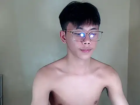 ynotyu online show from November 13, 11:20 am