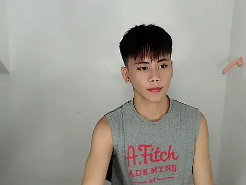 ynotyu online show from June 6, 12:16 am