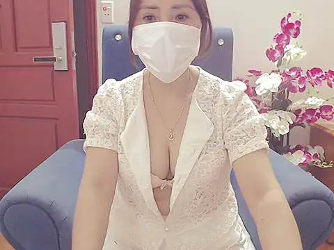 ruby 8x online show from October 27, 9:35 am