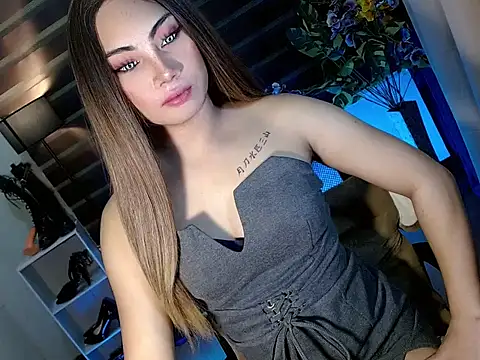 Snapshot of Bella_subhunterx chatting on November 17, 3:12 am Bella subhunterx online show from November 17, 3:12 am