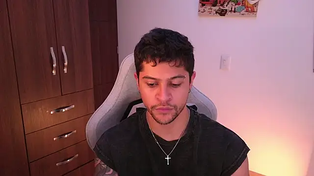 domsantiago  online show from November 24, 2:44 am