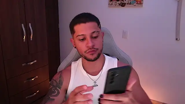 domsantiago  online show from February 12, 3:34 am