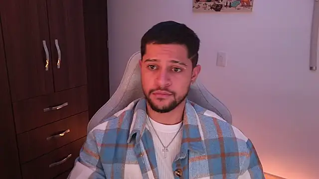 domsantiago  online show from March 9, 3:32 am