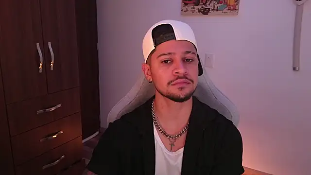 domsantiago  online show from March 13, 2:29 am