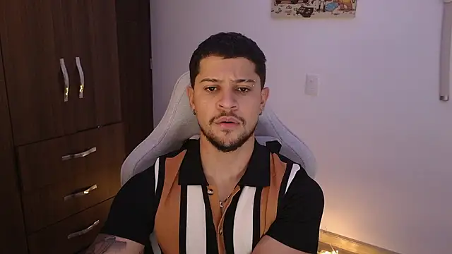 domsantiago  online show from March 26, 3:23 am