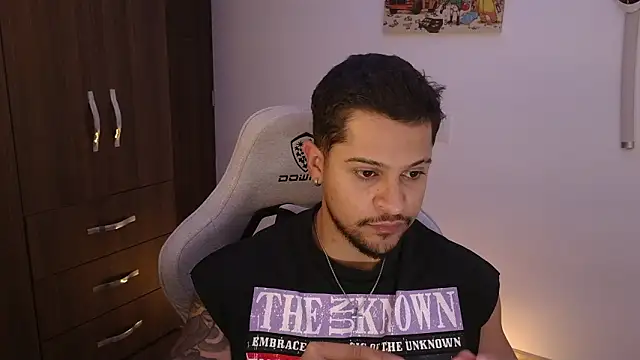 domsantiago  online show from March 28, 3:50 am