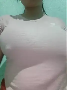 Shiny Babe online show from May 1, 3:00 am