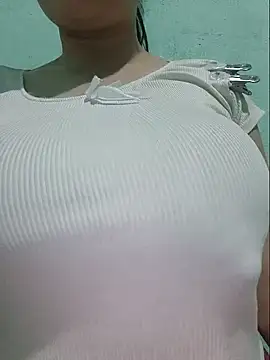 Shiny Babe online show from June 1, 4:14 am