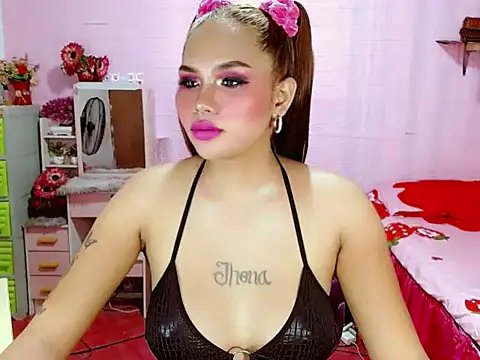 Snapshot of Nastykinkycutedoll chatting on April 3, 12:36 pm Nastykinkycutedoll online show from April 3, 12:36 pm