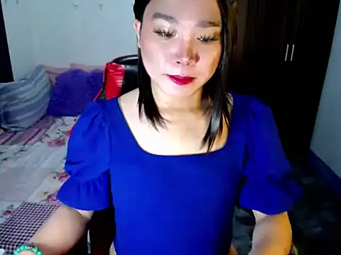 Urassiansweetcummer online show from September 25, 2:04 am