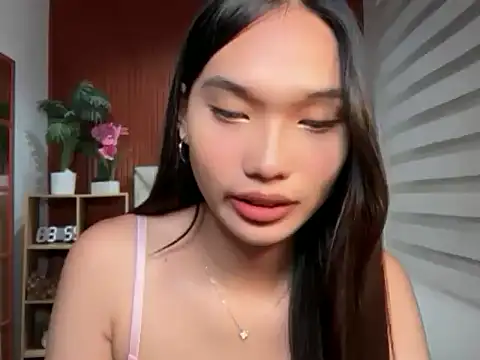 Snapshot of universal_slutt chatting on July 14, 2:16 am universal slutt online show from July 14, 2:16 am